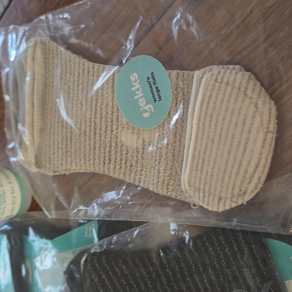 Gekks Women's Flats shoe liners Large w/cleaner - Picture 3 of 5